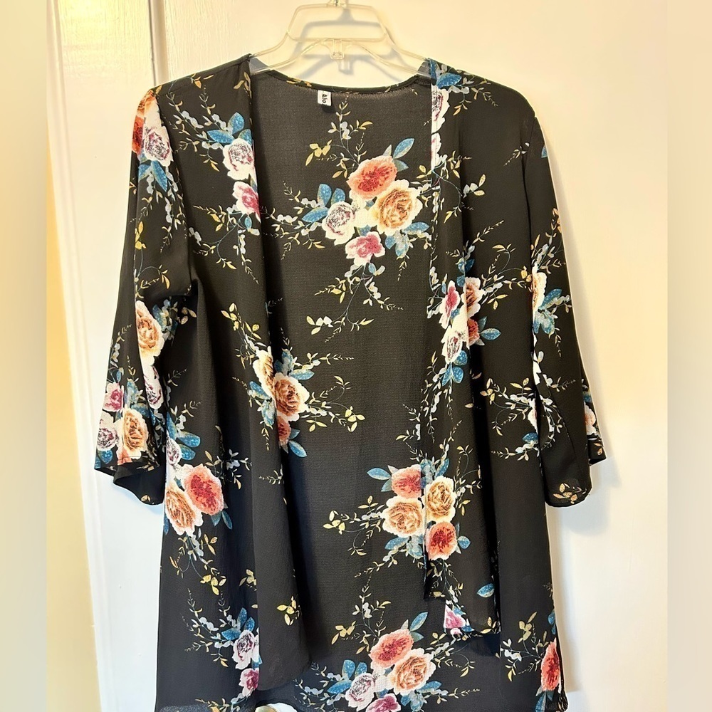 Abollria Kimono Floral Dark Blue and Pink Open Front Blouse size Large - Picture 9 of 16